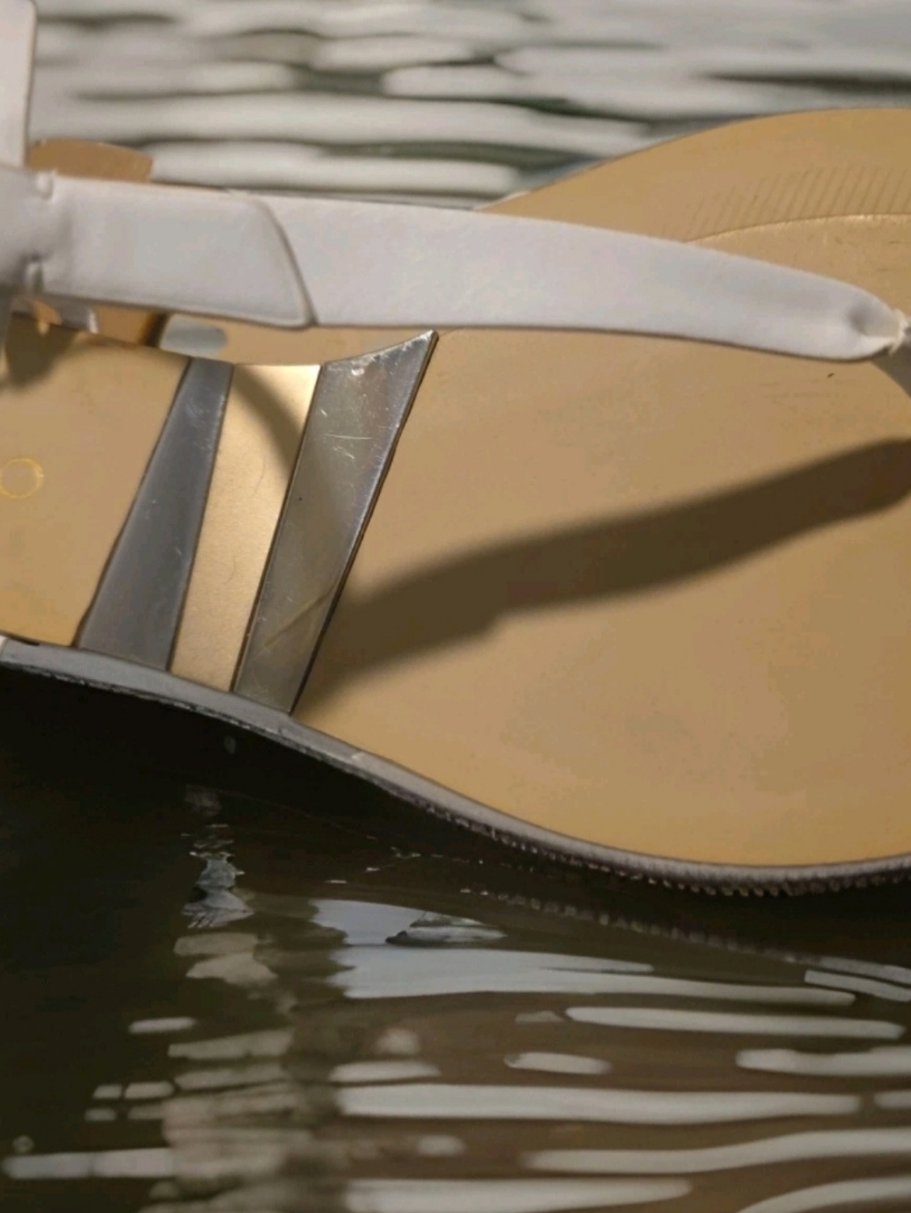 White Aldo T-strap adjustmentable strap Sandals &gold/silver accents On Footbed - Picture 5 of 6